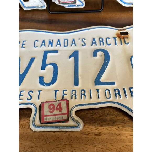 Vintage NORTHWEST TERRITORIES POLAR BEAR LICENSE PLATE Set # CV 512 - Picture 4 of 15